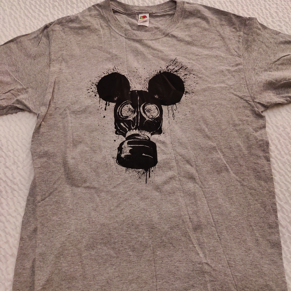 Apocalypse Mickey mouse men's t-shirt size medium